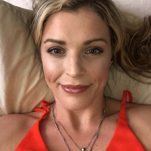 Meet your Posher, Abby - Picture 2 of 6